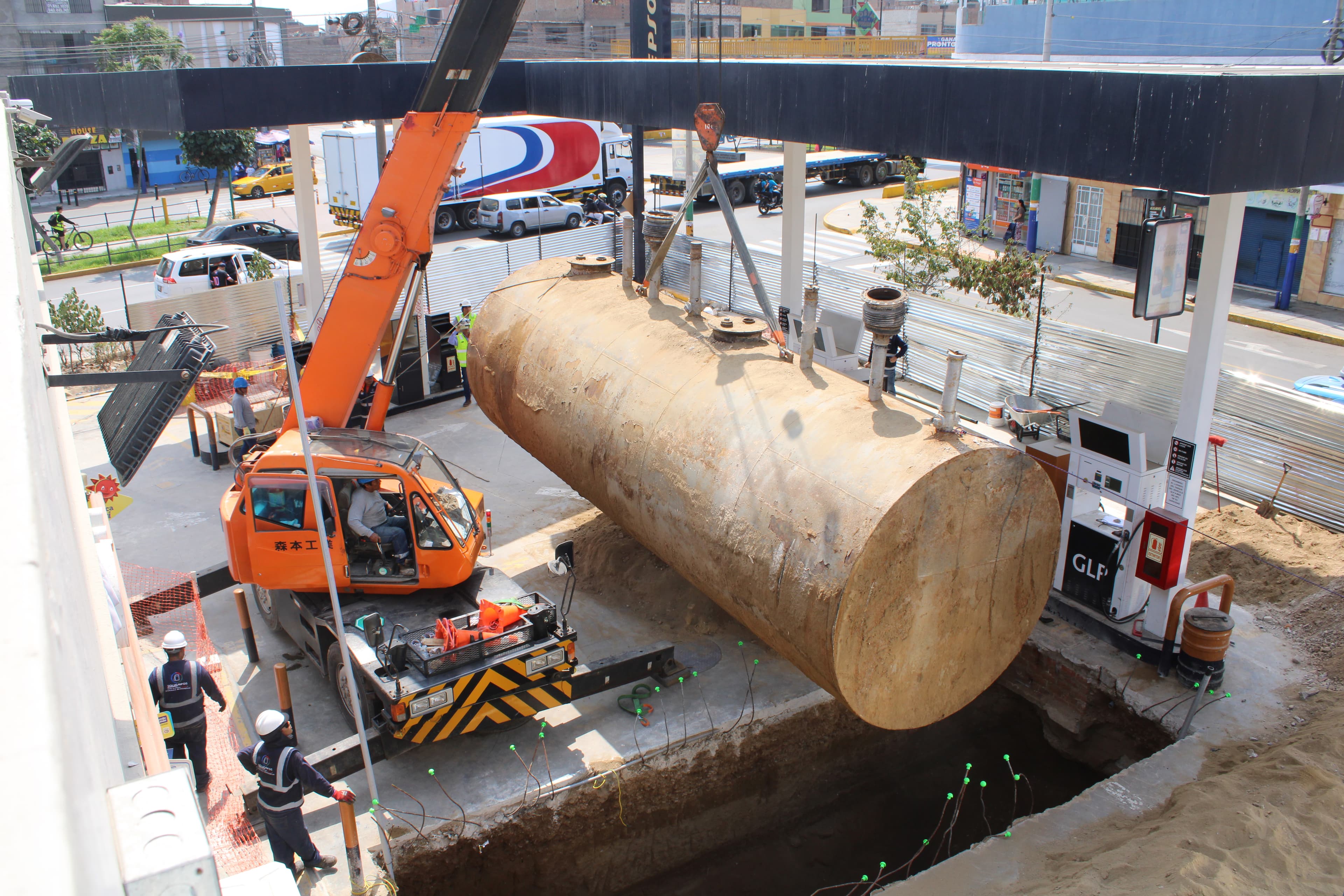Servicio de Construcción de EESS y Gasocentros